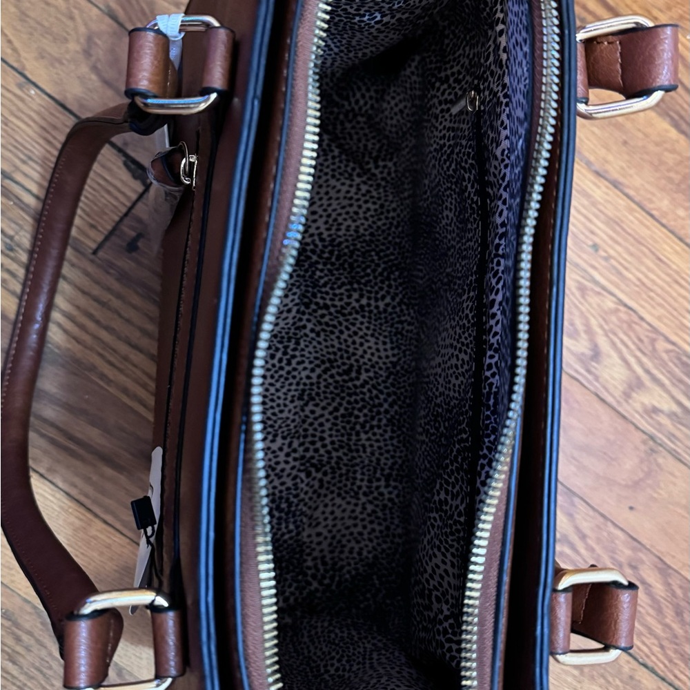 Purse - Picture 2 of 3
